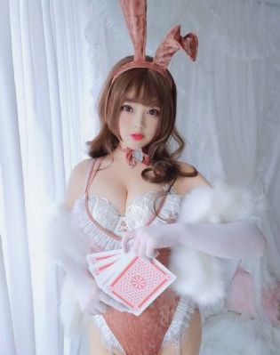 厨房掀开馊了裙子挺进电影