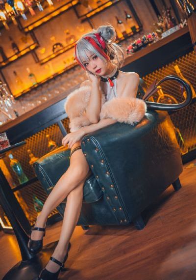 翘臀后进少妇大白嫩屁股视频