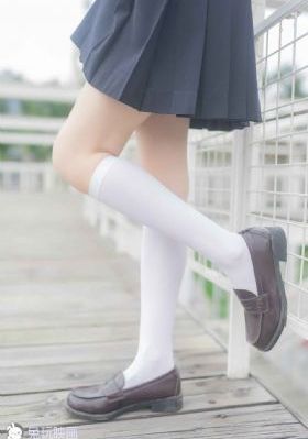 抽搐电击罚女仆夹震蛋器憋尿虐乳