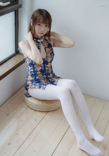 女大学生的沙龙室完整版