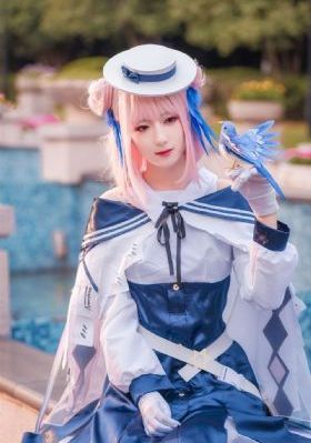 黑衣女人的香水
